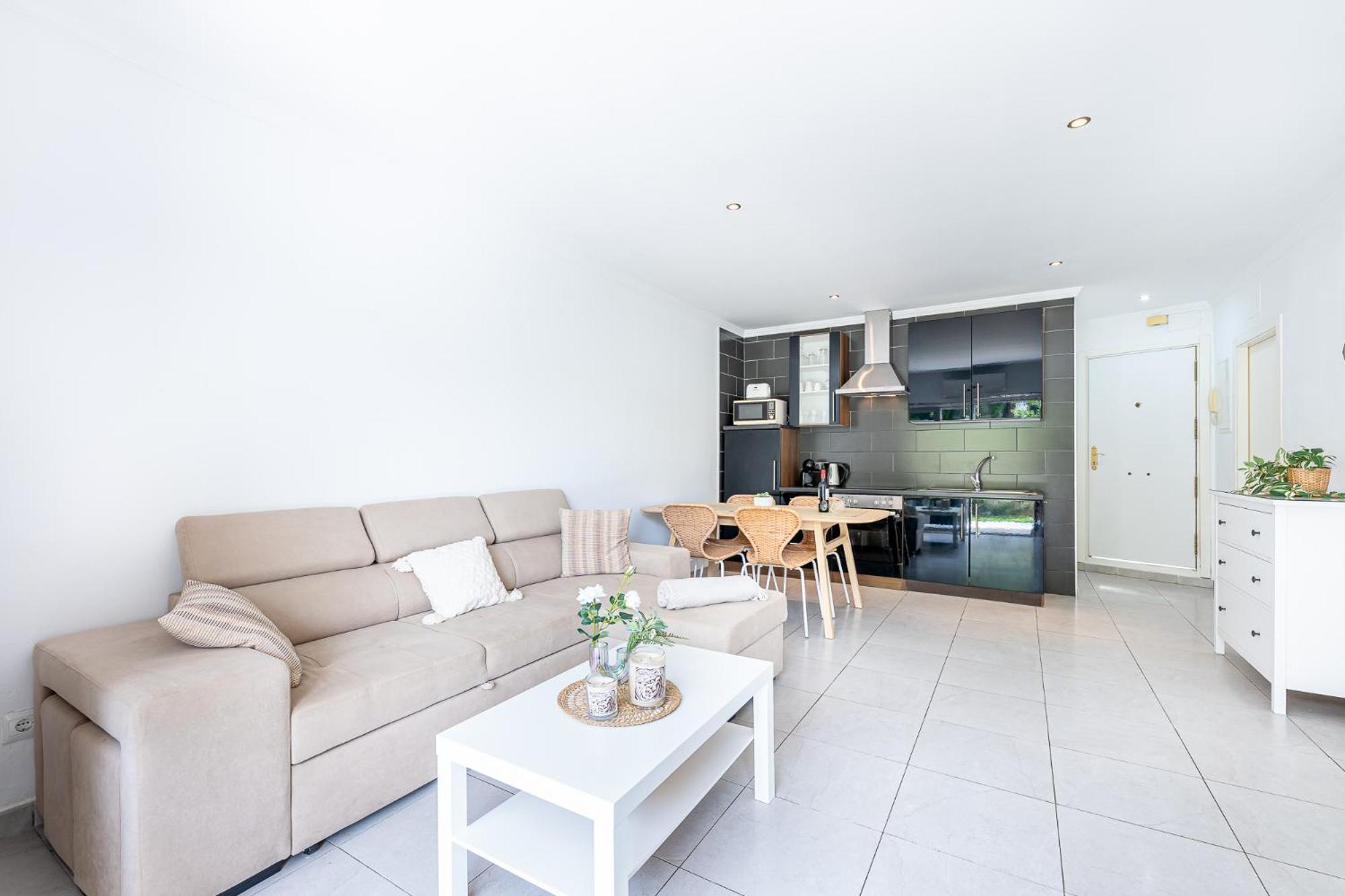 Apartment Puerto Marina Vacation 1 Minute From The