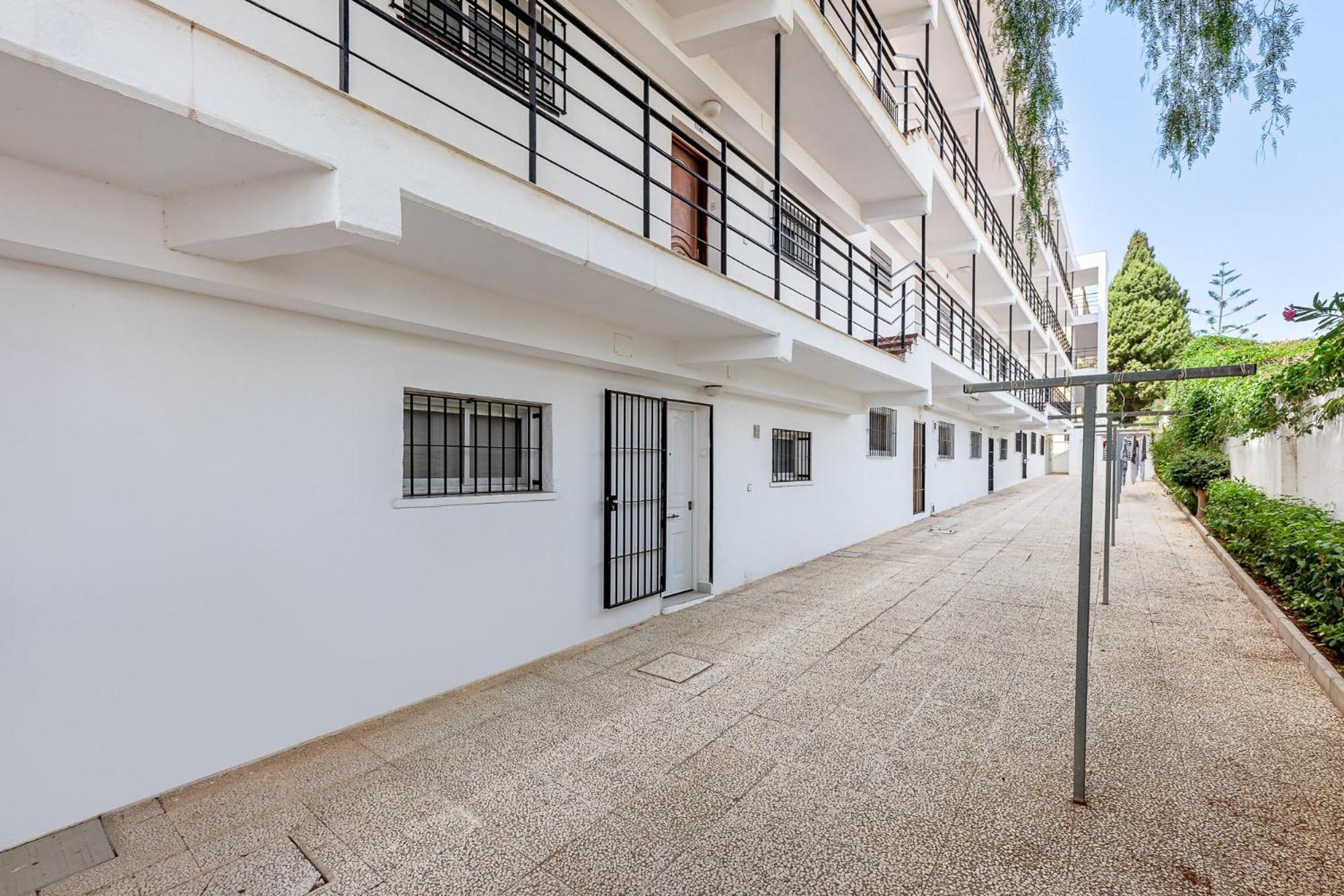 Puerto Marina Vacation 1 Minute From The